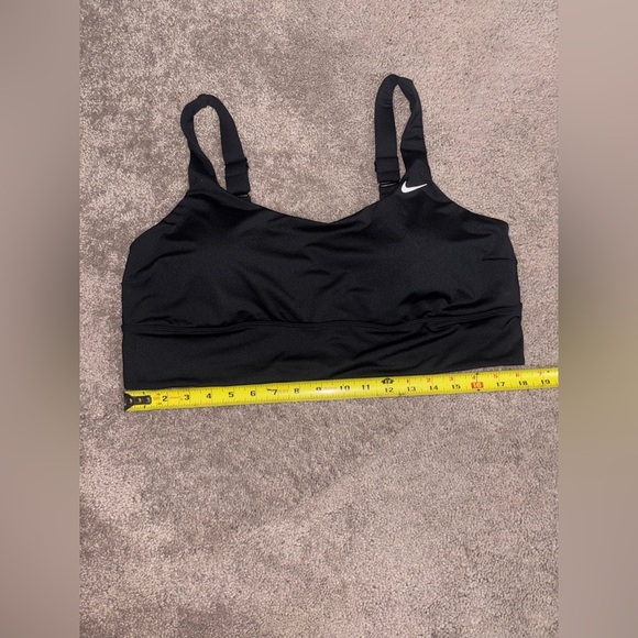 Nike Essential Scoopneck Midkini Swim
Top Size 2XL - Picture 2 of 10